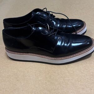 Vince Black and White Men's Oxfords